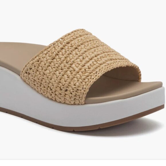 Abeo Tan and White Sandals with Woven Strap - Picture 3 of 6
